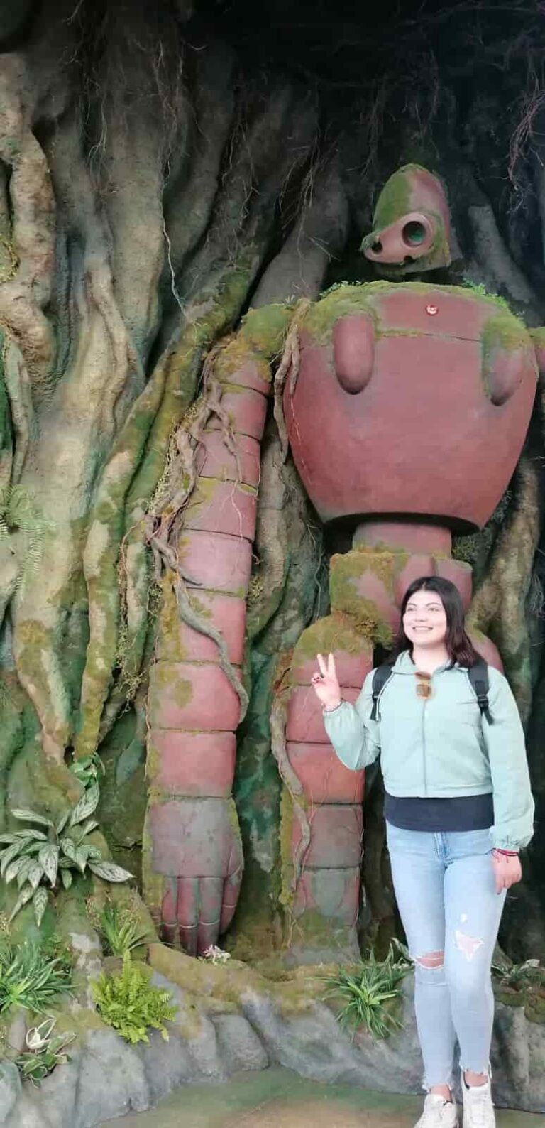 Foto arbol de  la vida parque ghibli go-jpan.mx tour japon